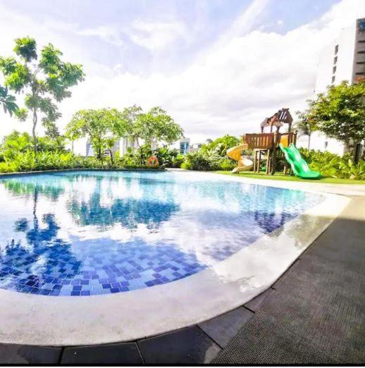 マニラ市Air Luxury Makati Cbd With Balconyアパートメント エクステリア 写真