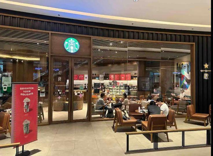 マニラ市Air Luxury Makati Cbd With Balconyアパートメント エクステリア 写真